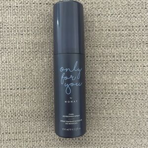 Monat Curl Refresher Spray